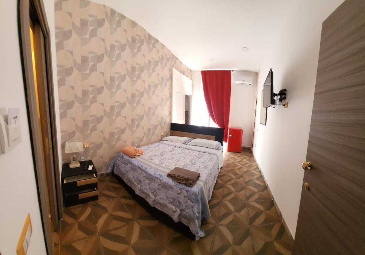 Vacanze Partenopee - San Liborio Наполи Екстериор снимка